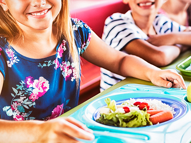 Alimentação infantil na escola