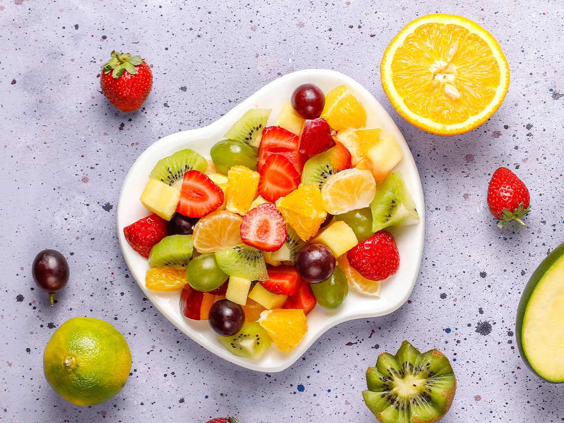Alimentos da primavera: Abacaxi, mamão, manga, morango, jabuticaba, acerola, tangerina
